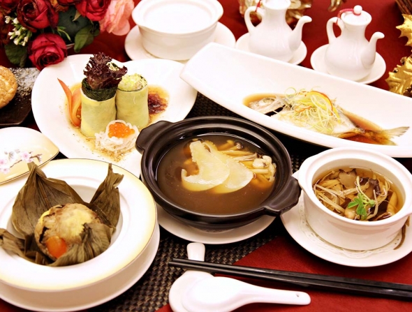 東饌魚翅